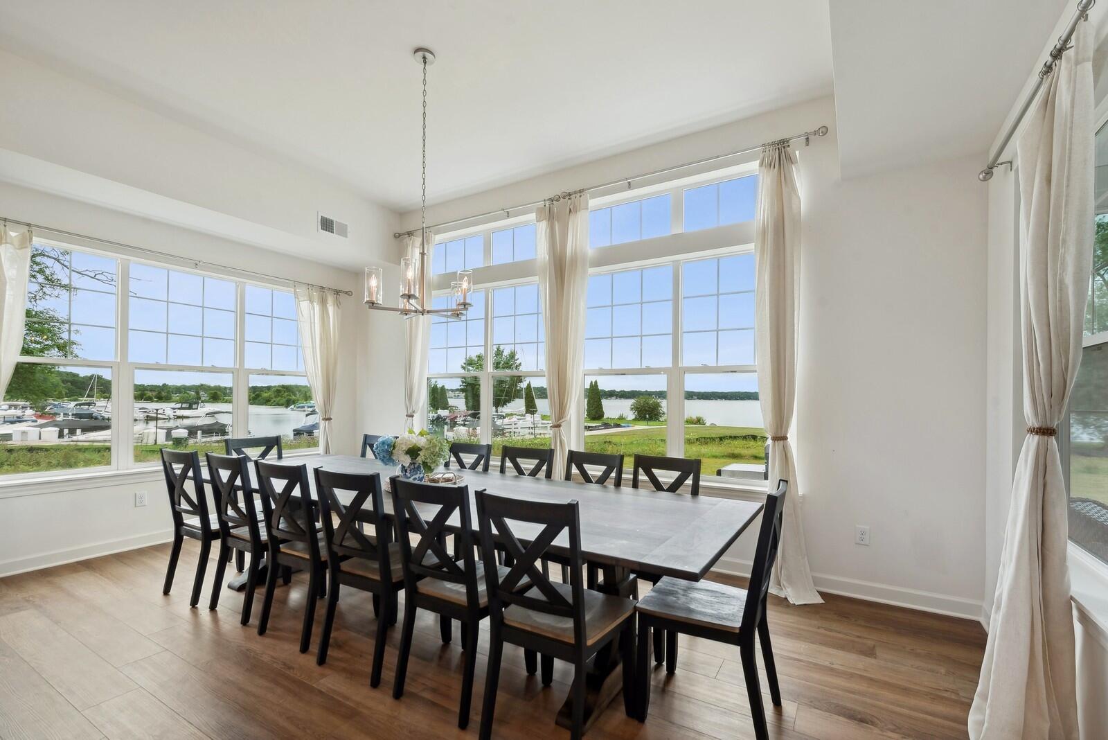 2708 Harbor Court Delavan, WI 53115 - Photo 5 of 33 Dining With Views