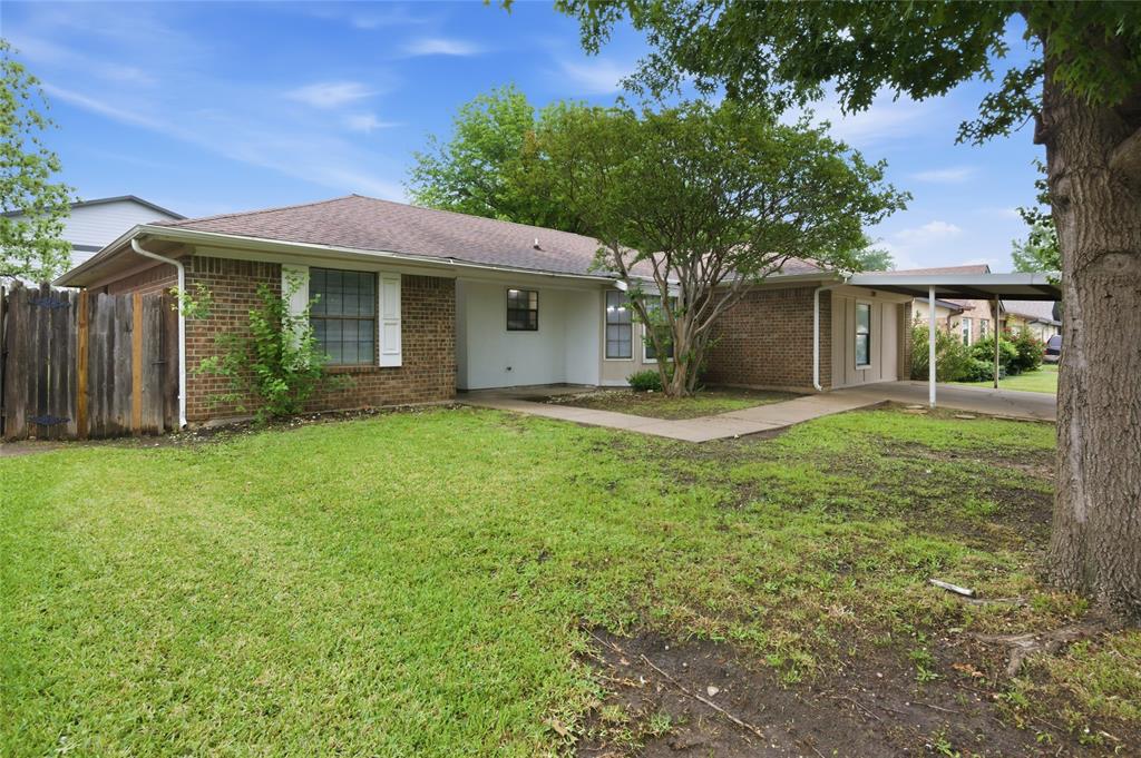 209 Blue Ridge Trail Saginaw, TX 76179 - Photo 2 of 30