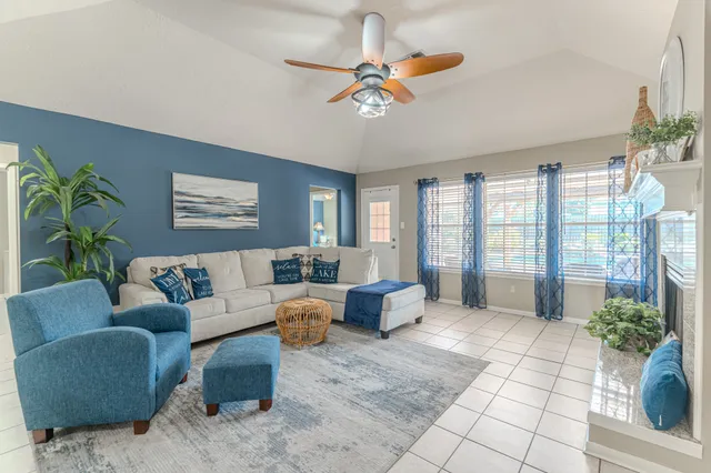 $2,850 | 13417 Bunker Hill Drive, Willis, TX 77318