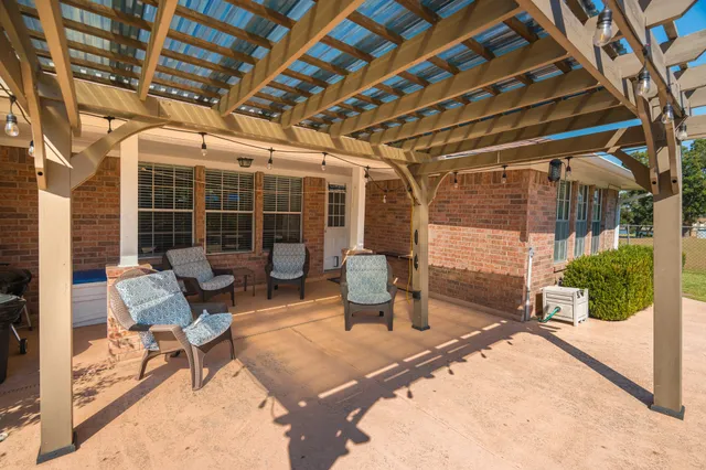 $2,850 | 13417 Bunker Hill Drive, Willis, TX 77318