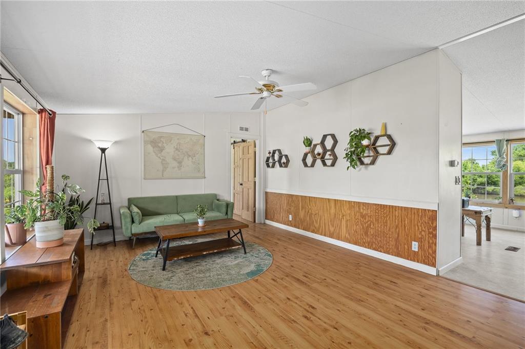 1316 965p Road Windsor, MO 65360 - Photo 9 of 40