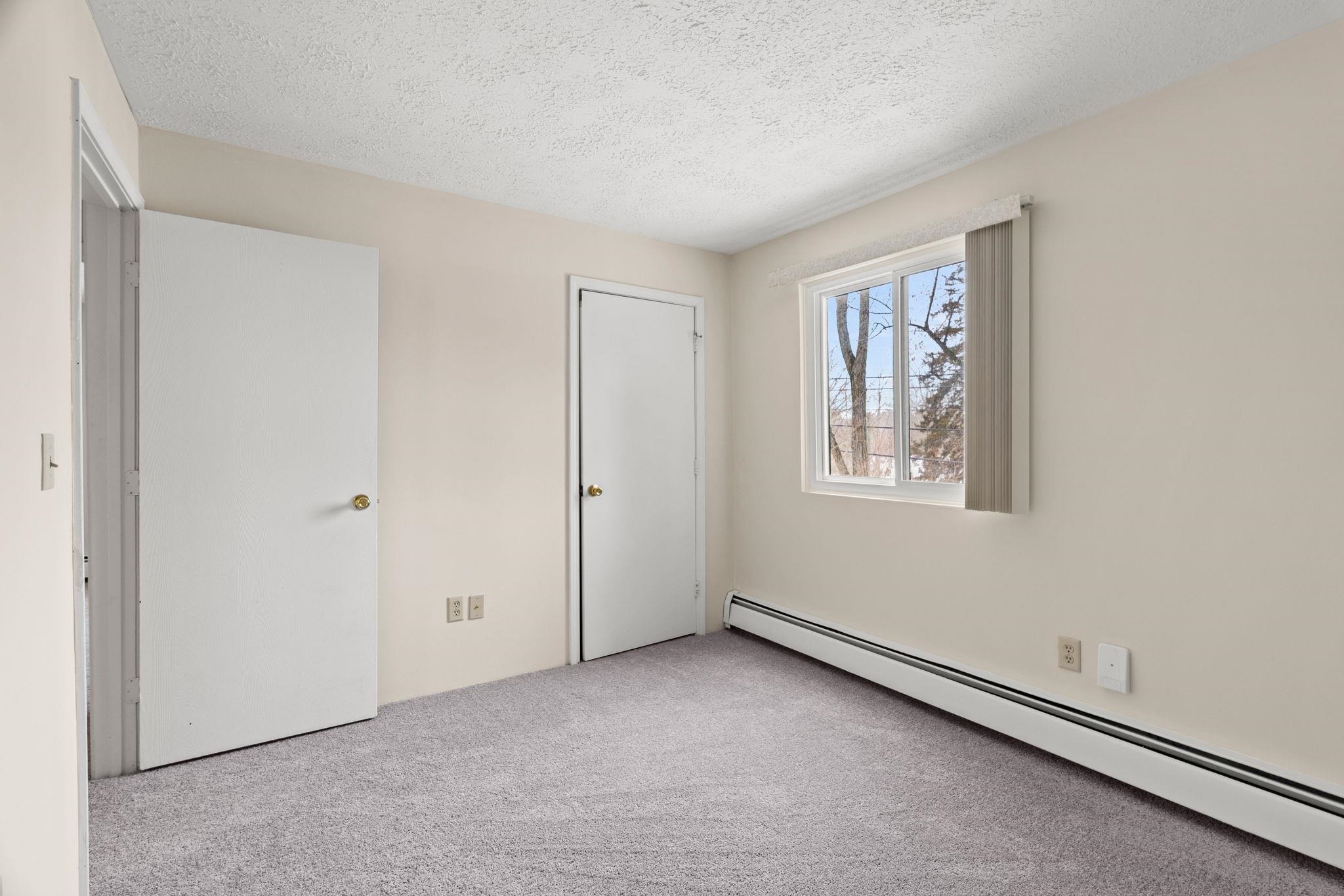 555 Calef Road, Unit 1 Manchester, NH 03103 - Photo 21 of 23