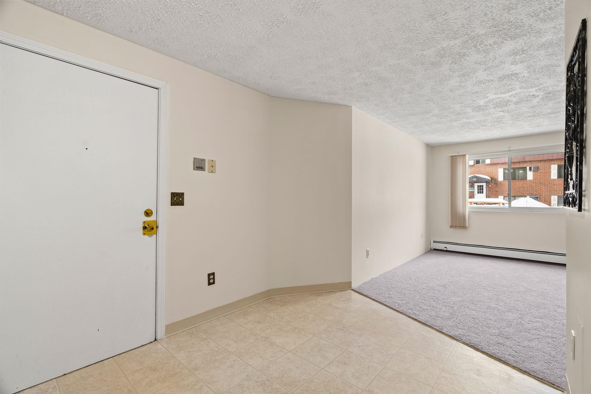 555 Calef Road, Unit 1 Manchester, NH 03103 - Photo 22 of 23