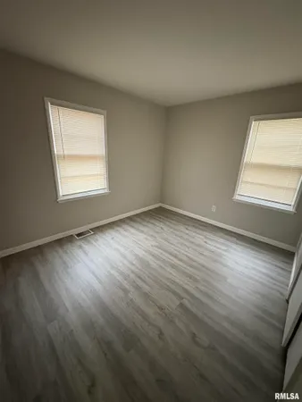 $1,149 | 2822 West Antoinette Street, Peoria, IL 61605