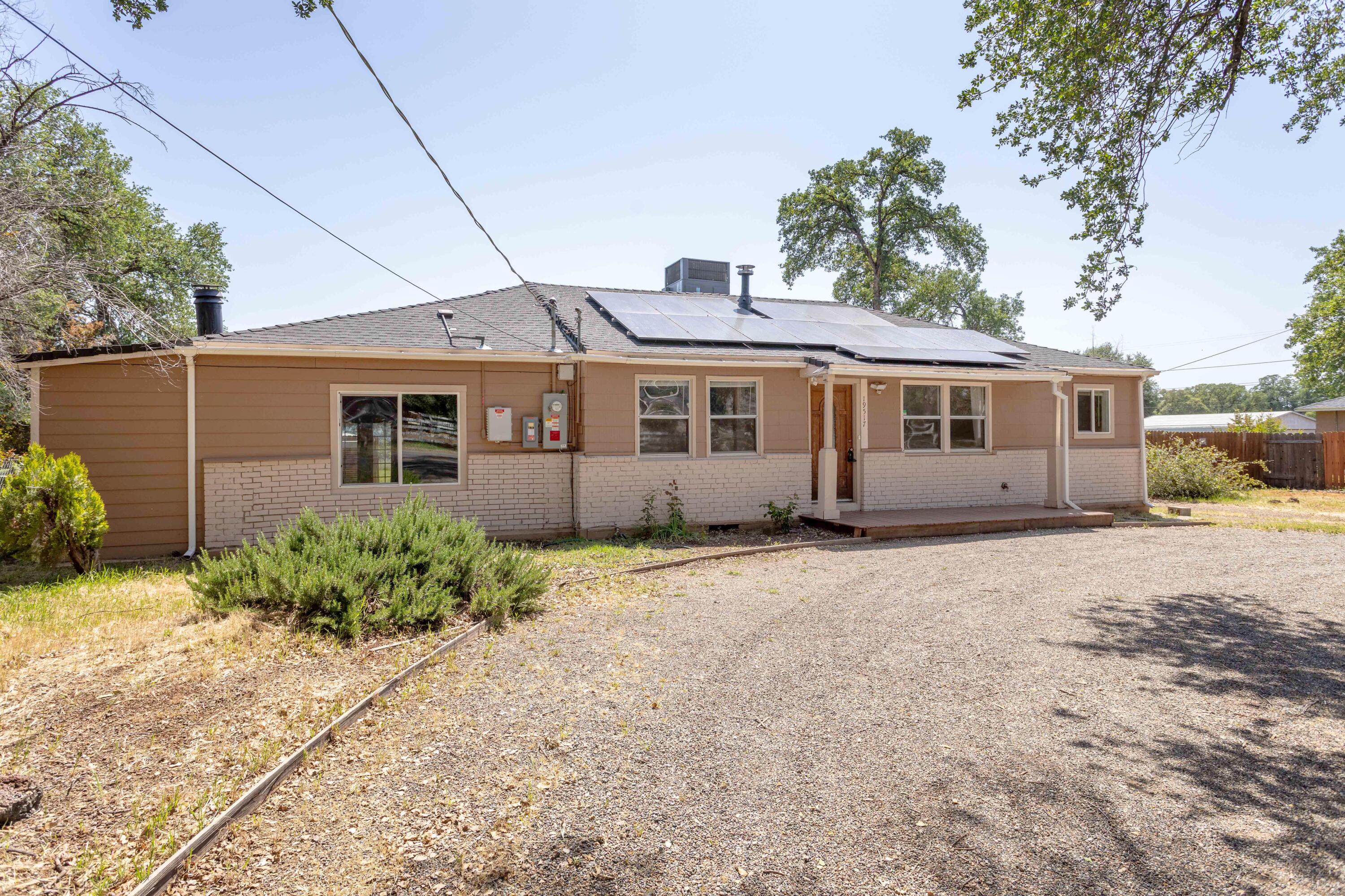 19517 Gas Point Road Cottonwood, CA 96022 - Photo 2 of 32 254A7295