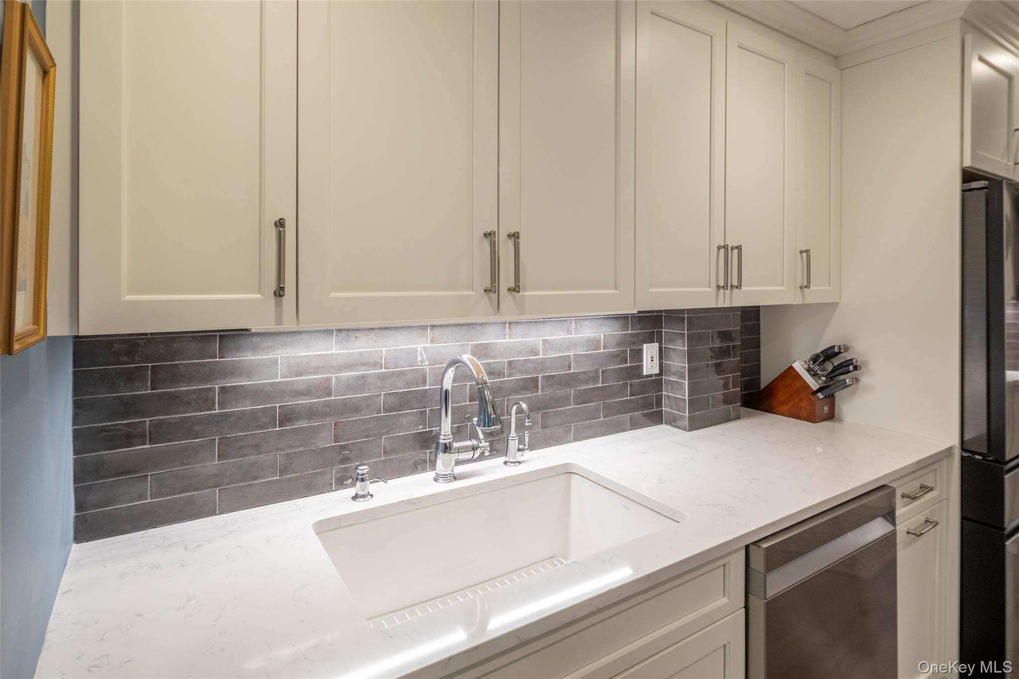 17 Beechtree Lane, Unit 2E Bronxville, NY 10708 - Photo 9 of 24