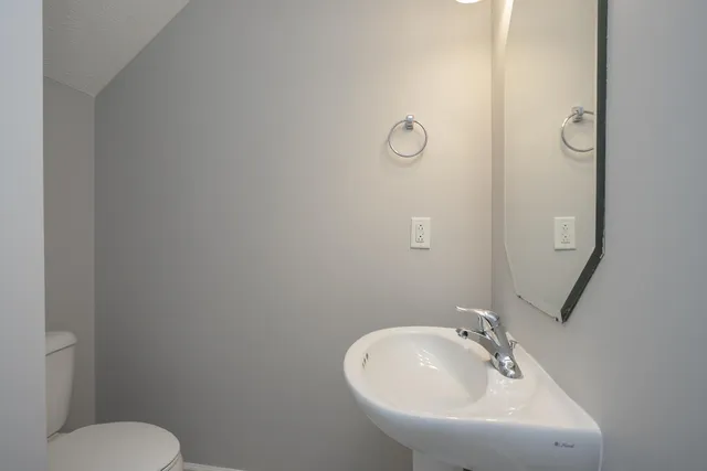 $1,695 | 2117 Victory Gallop Lane, Murfreesboro, TN 37128