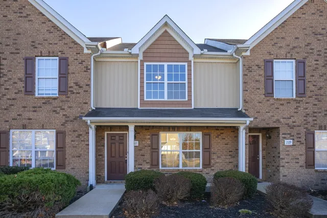 $1,695 | 2117 Victory Gallop Lane, Murfreesboro, TN 37128