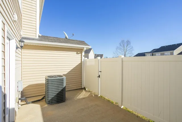 $1,695 | 2117 Victory Gallop Lane, Murfreesboro, TN 37128