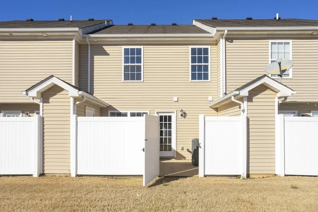 $1,695 | 2117 Victory Gallop Lane, Murfreesboro, TN 37128