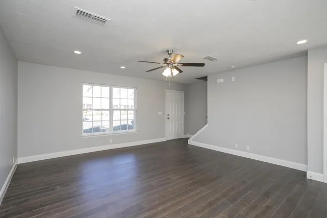 $1,695 | 2117 Victory Gallop Lane, Murfreesboro, TN 37128