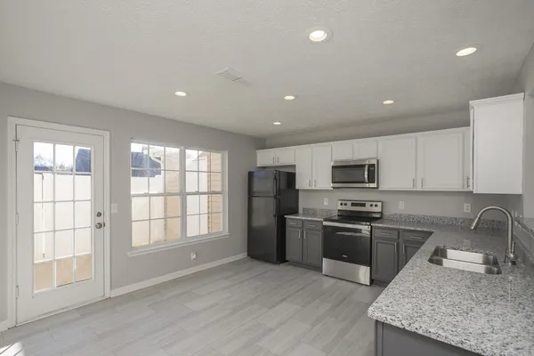 $1,695 | 2117 Victory Gallop Lane, Murfreesboro, TN 37128