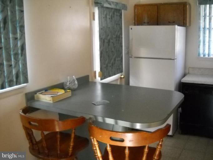 118 Embleton Road Owings Mills, MD 21117 - Photo 2 of 5 Breakfast Area
