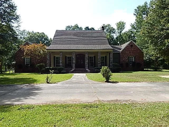 $650,000 | 64 River Road, Columbia, MS 39429