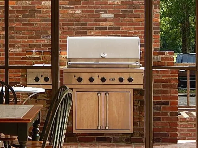 $650,000 | 64 River Road, Columbia, MS 39429