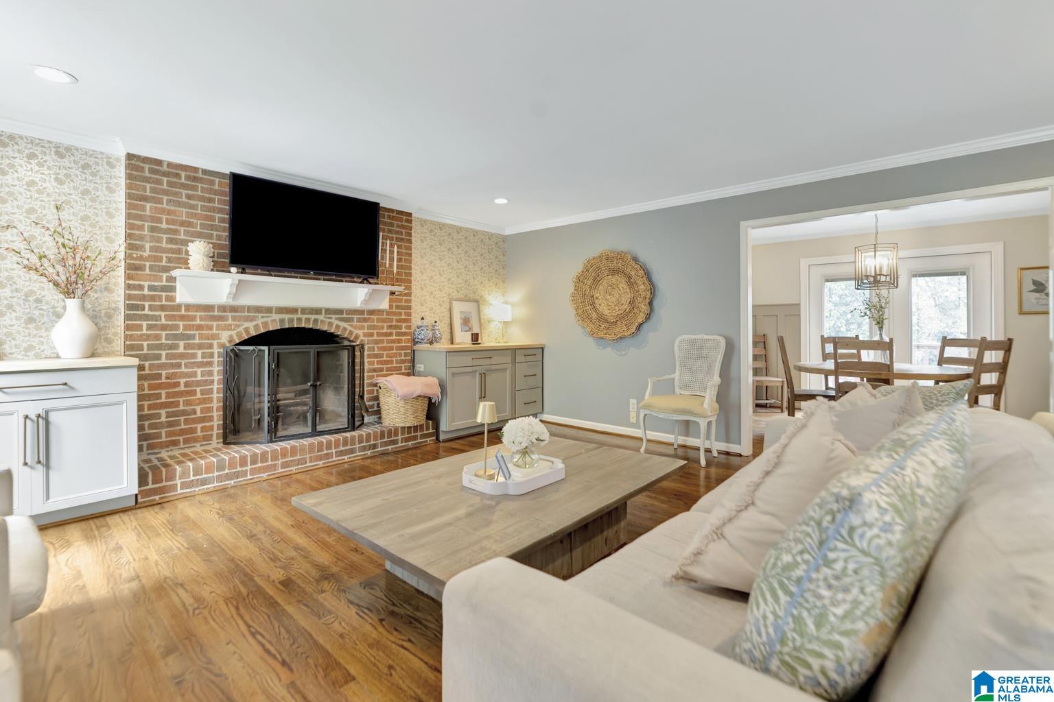 1640 Ridge Road Birmingham, AL 35209 - Photo 4 of 47