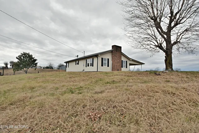 $775,000 | 6005 Davis Ferry Road, Loudon, TN 37774