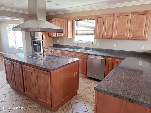 $775,000 | 6005 Davis Ferry Road, Loudon, TN 37774