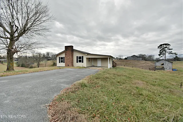 $775,000 | 6005 Davis Ferry Road, Loudon, TN 37774