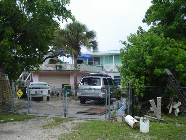 $525,000 | 563 Coconut Avenue, Goodland, FL 34140