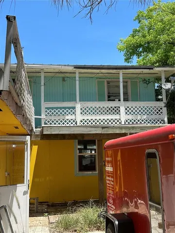 $525,000 | 563 Coconut Avenue, Goodland, FL 34140