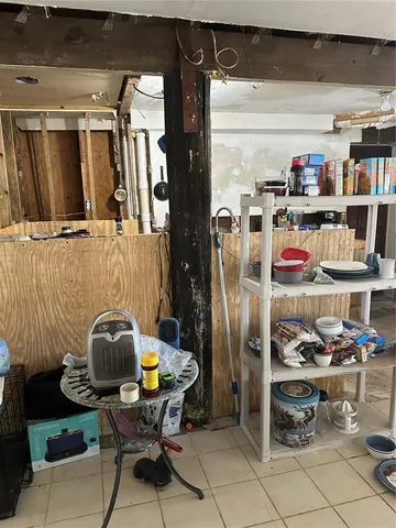 $525,000 | 563 Coconut Avenue, Goodland, FL 34140