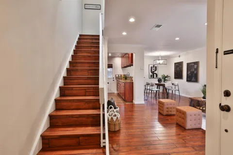 $750,000 | 248 Red Oak Drive East, Unit E, Sunnyvale, CA 94086