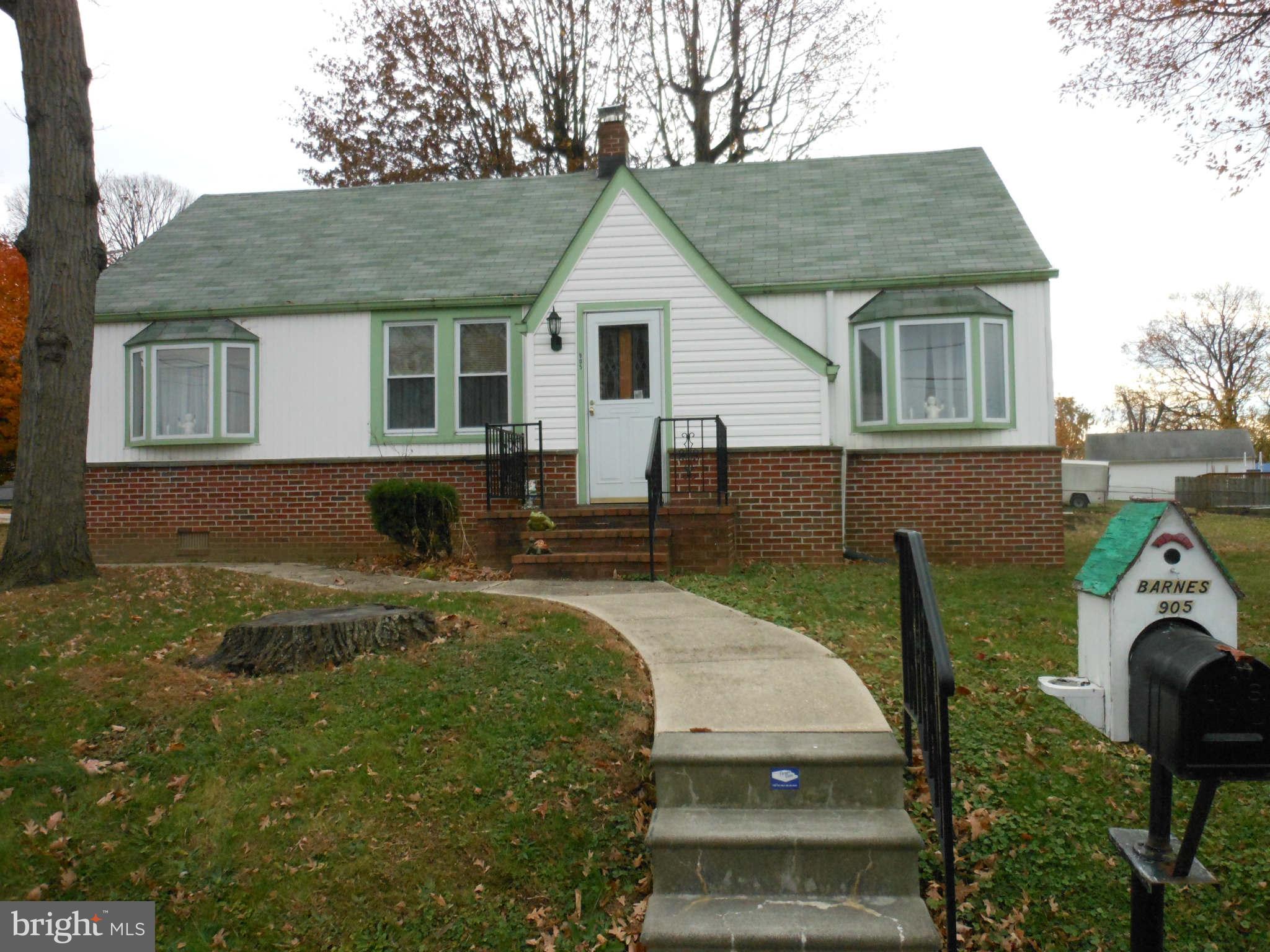 905 Oakleigh Beach Road Baltimore, MD 21222 - Photo 2 of 30 Exterior (Front)