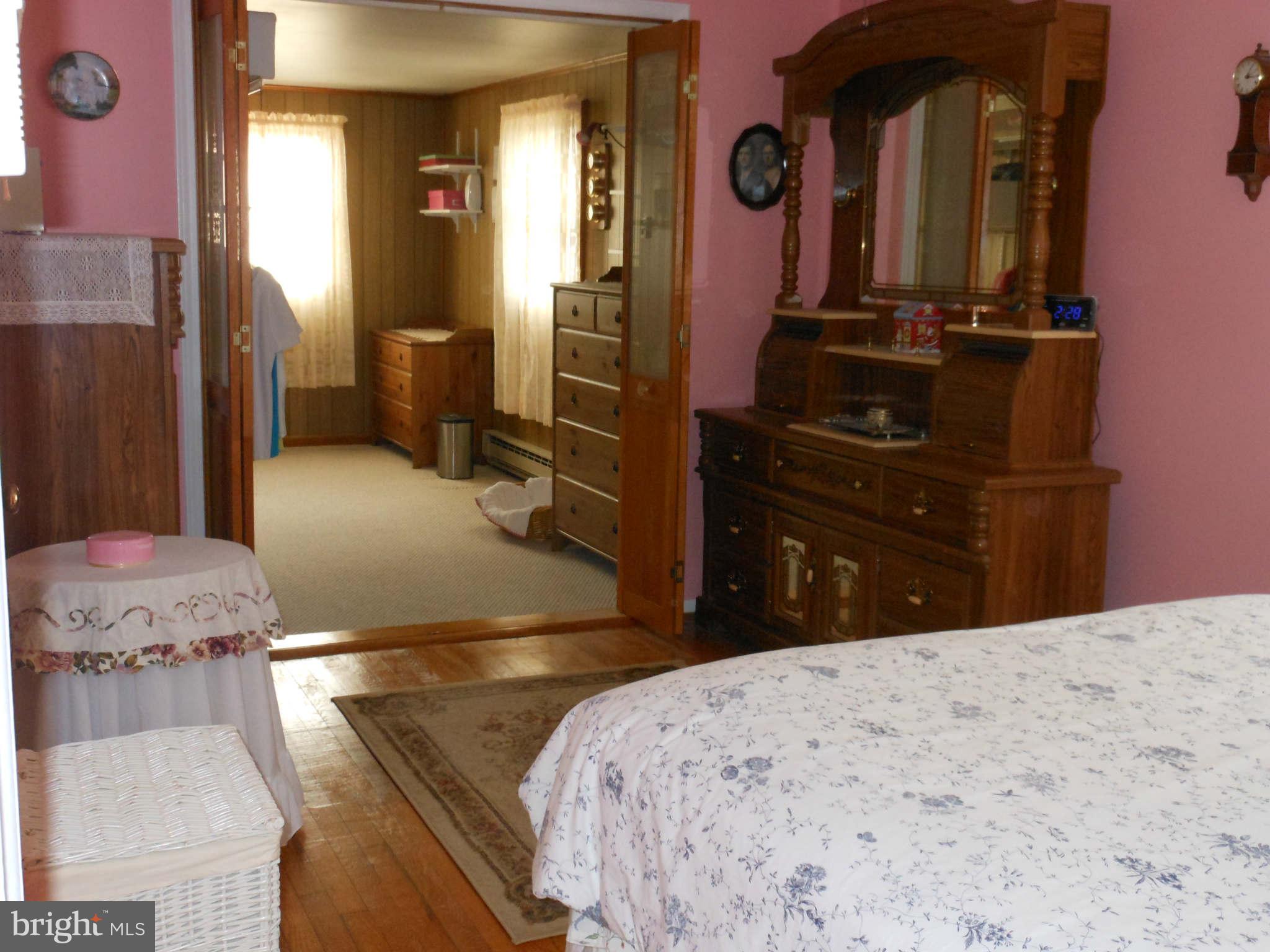 905 Oakleigh Beach Road Baltimore, MD 21222 - Photo 16 of 30 Bath (Master)