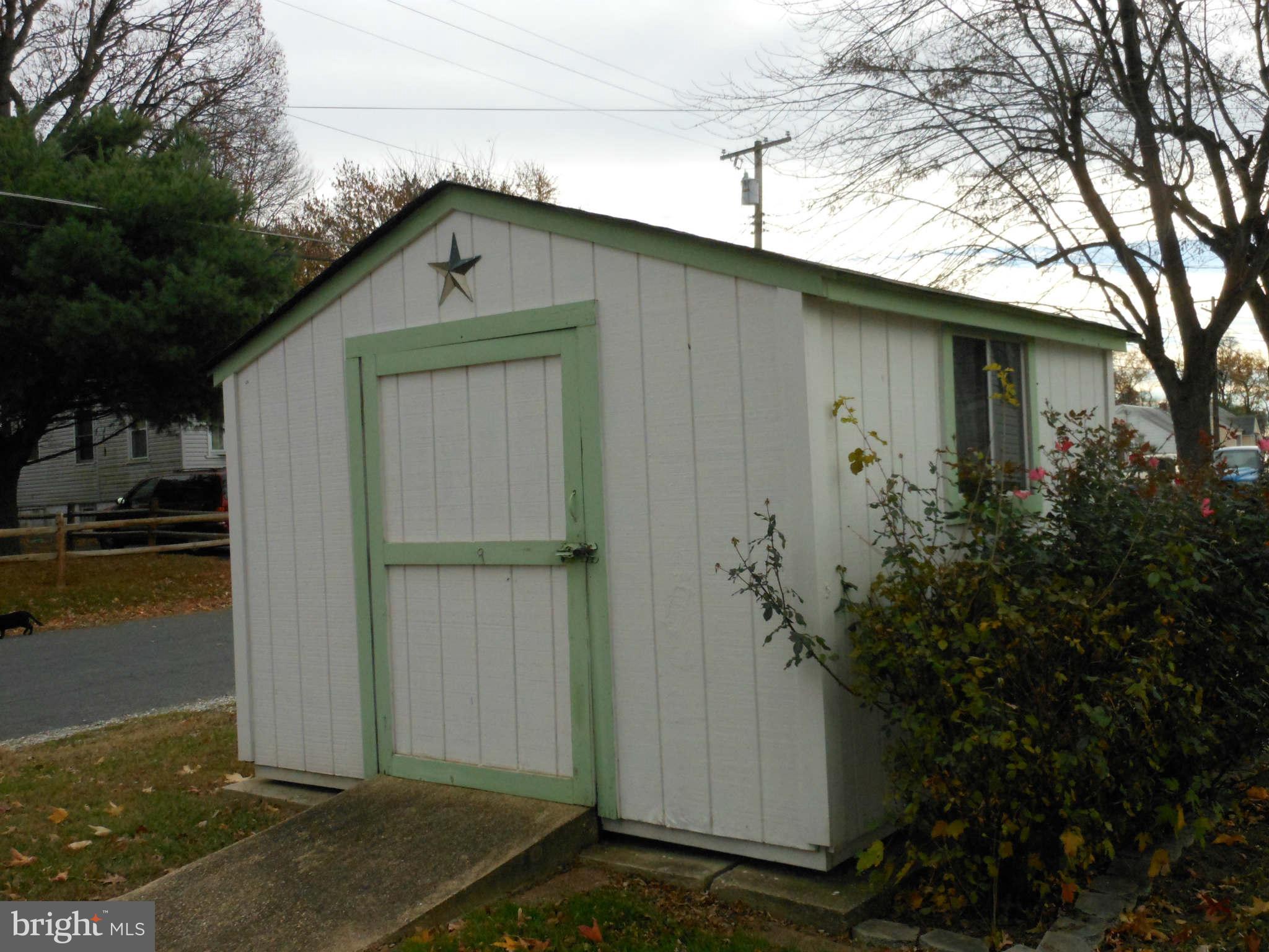 905 Oakleigh Beach Road Baltimore, MD 21222 - Photo 26 of 30 Exterior (Rear)