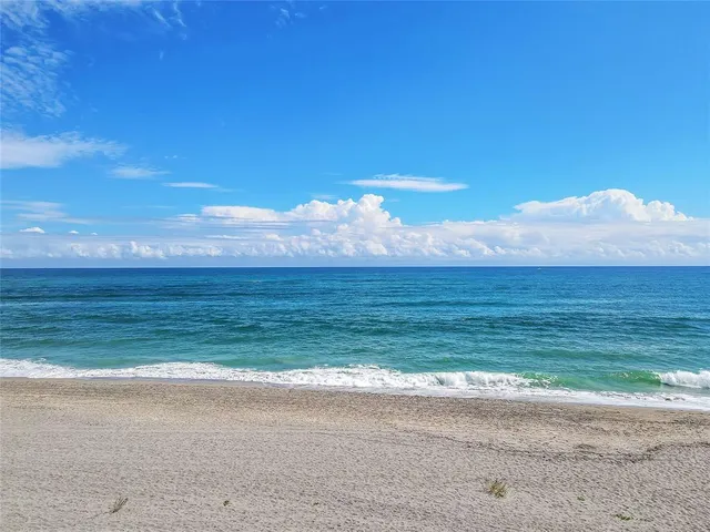 $3,000 | 400 Ocean Trail Way, Unit 109, Jupiter, FL 33477