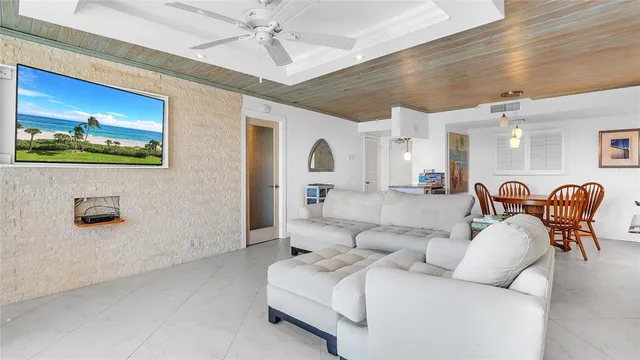 $3,000 | 400 Ocean Trail Way, Unit 109, Jupiter, FL 33477