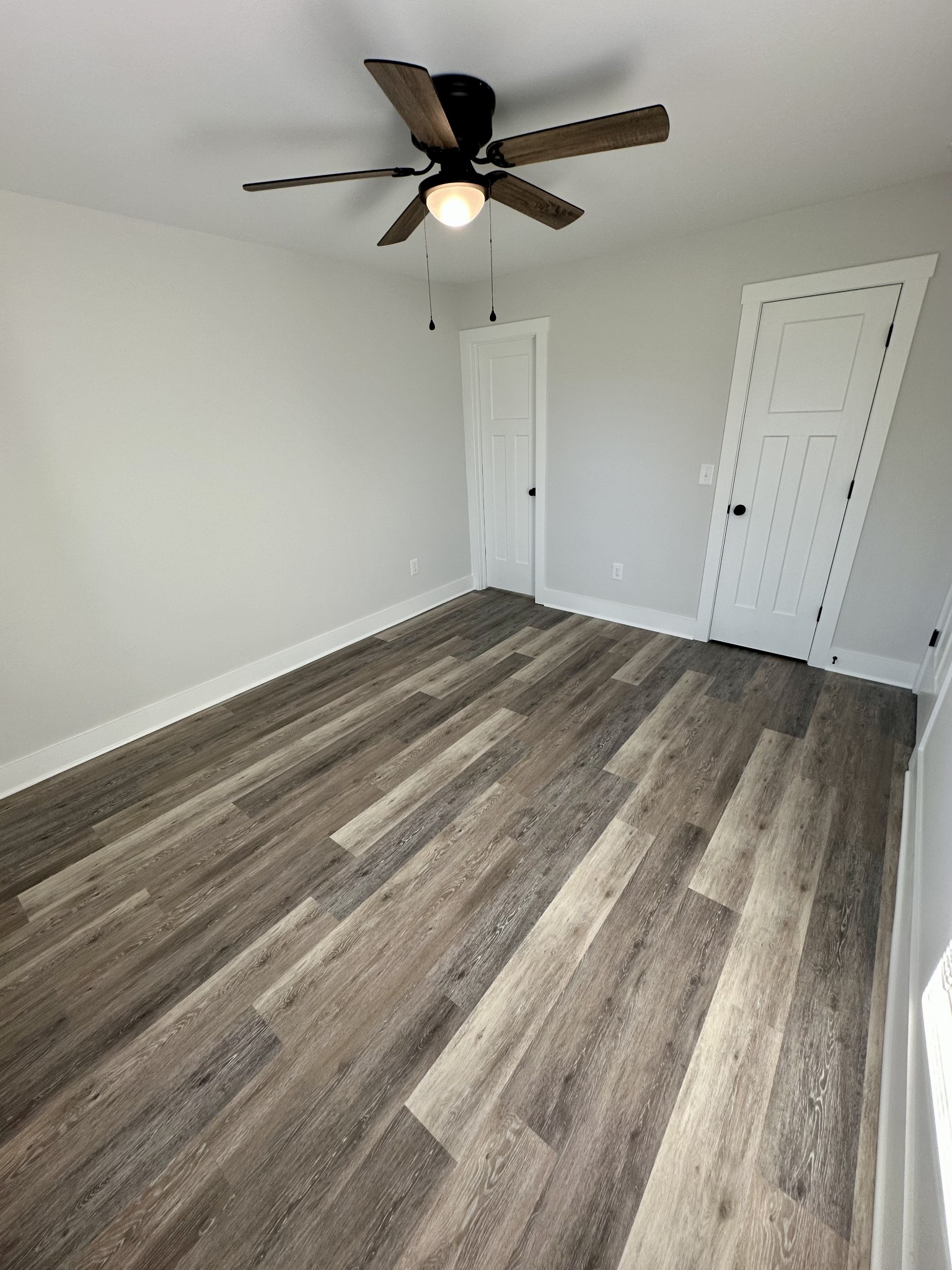 208 Derek Court Portland, TN 37148 - Photo 14 of 27 a view of a livingroom with an empty space