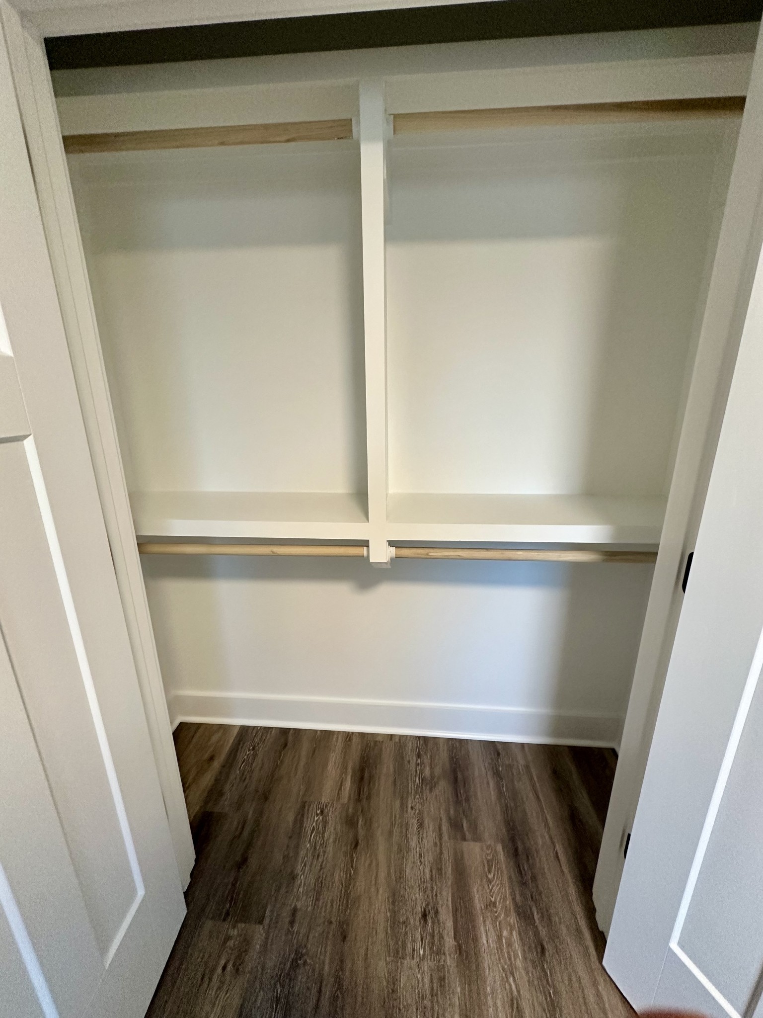 208 Derek Court Portland, TN 37148 - Photo 19 of 27 a view of wooden floor