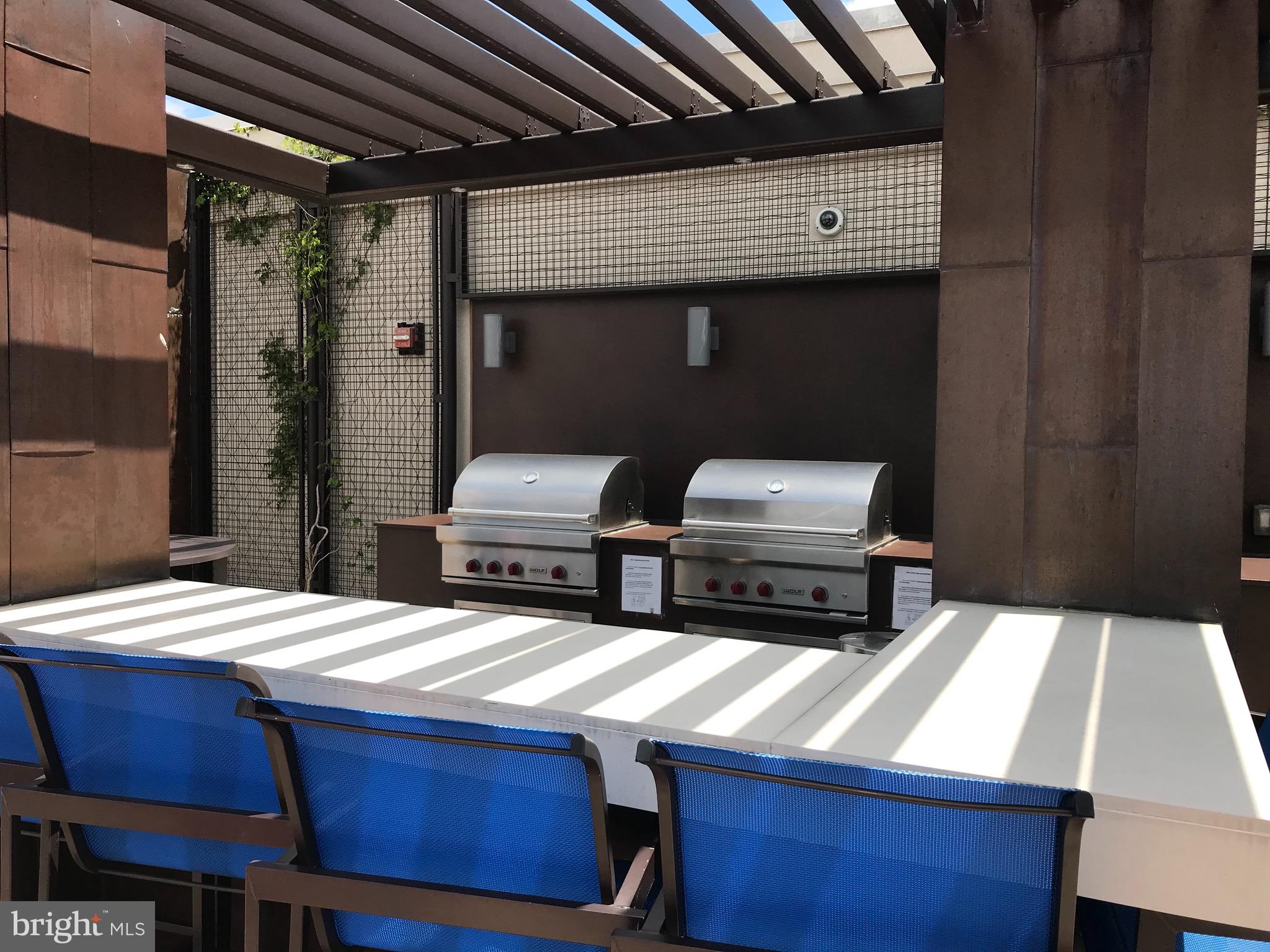 851 North Glebe Road, Unit 1505 Arlington, VA 22203 - Photo 53 of 85 Rooftop Lounge Bar Area