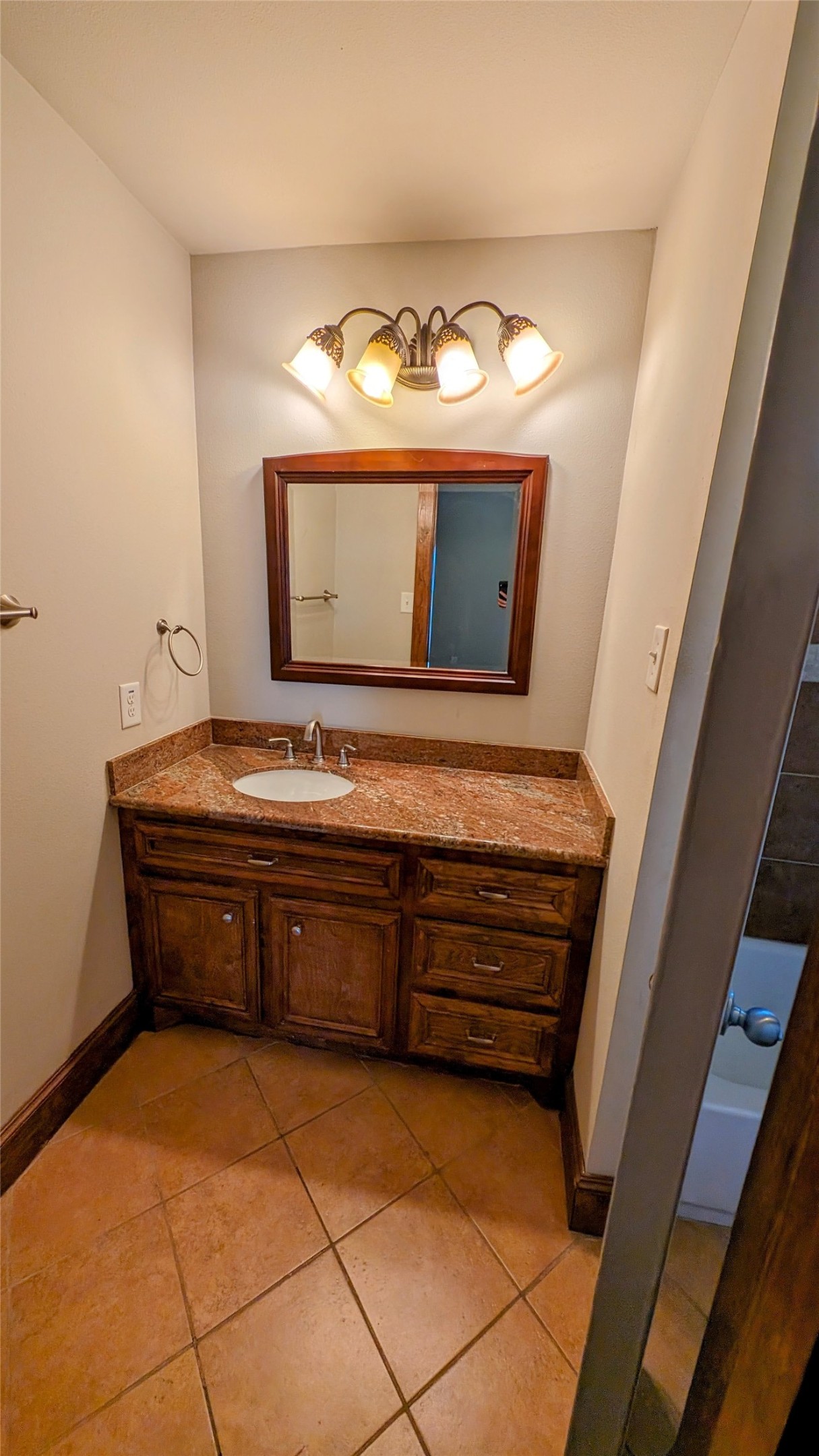 702 Paschall Street, Unit B Houston, TX 77009 - Photo 25 of 27