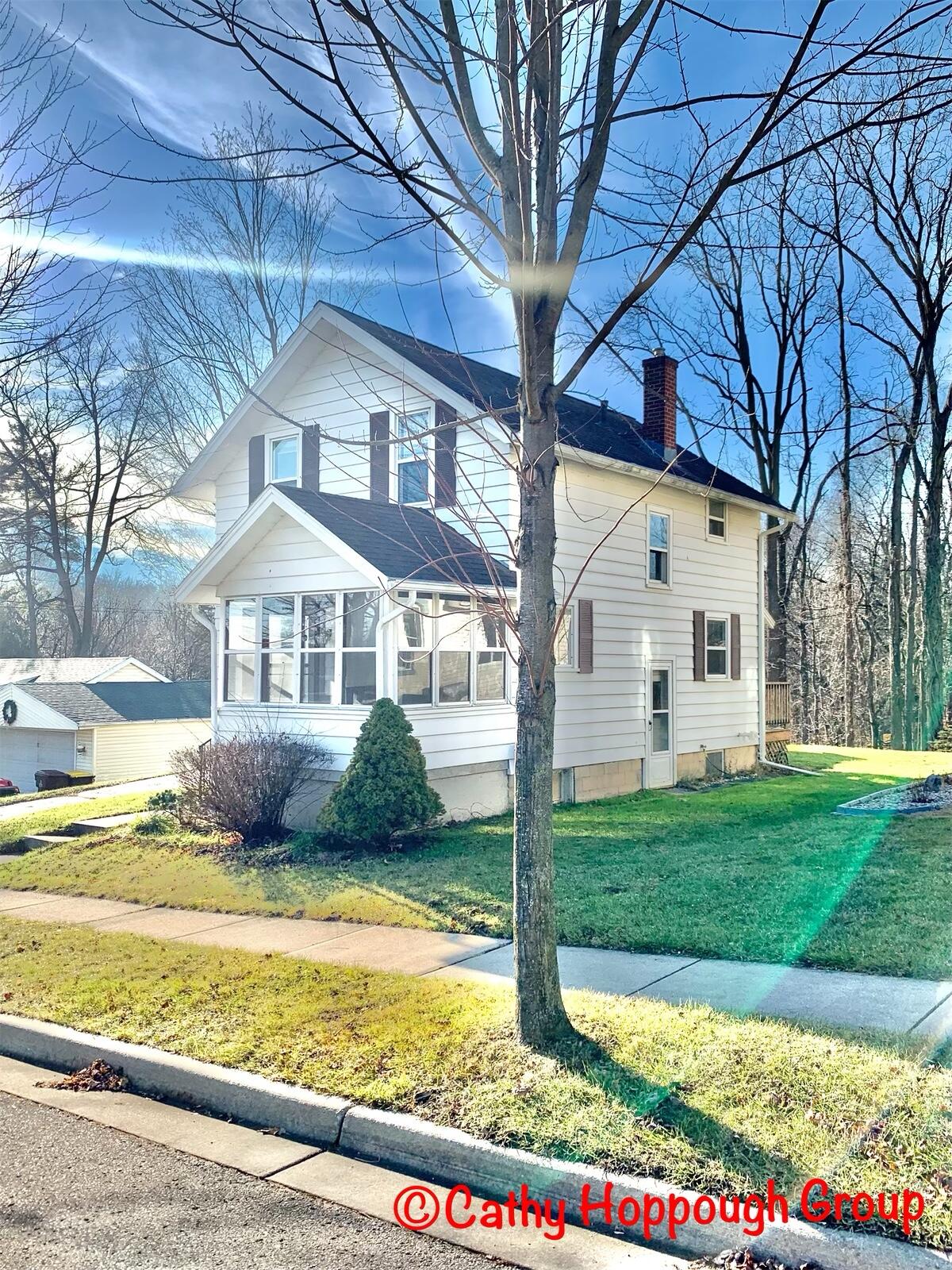 437 Rice Street Ionia, MI 48846 - Photo 3 of 20 54383C34-AC9C-48C2-84FF-F836A20BB2CA