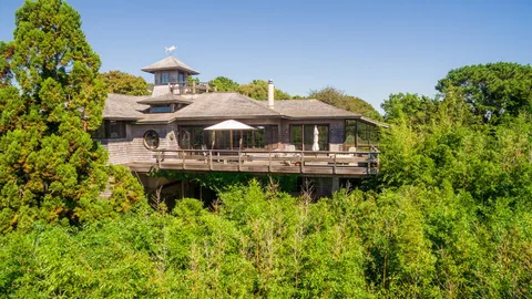 132 South Briar Patch Road, East Hampton, NY 11937