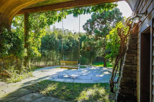 $195,000 | 132 South Briar Patch Road, East Hampton, NY 11937