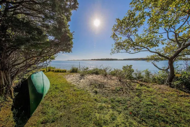 $195,000 | 132 South Briar Patch Road, East Hampton, NY 11937