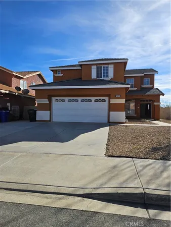 $2,800 | 12533 Loma Verde Drive, Victorville, CA 92392
