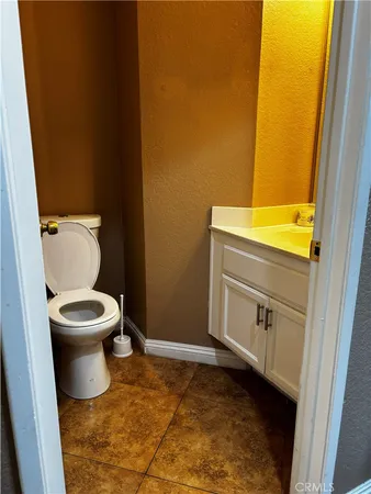 $2,800 | 12533 Loma Verde Drive, Victorville, CA 92392