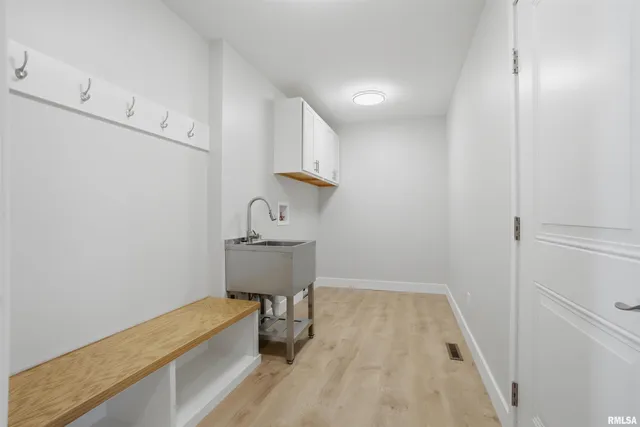 $275,000 | 1109 Lawson Street, Washington, IL 61571