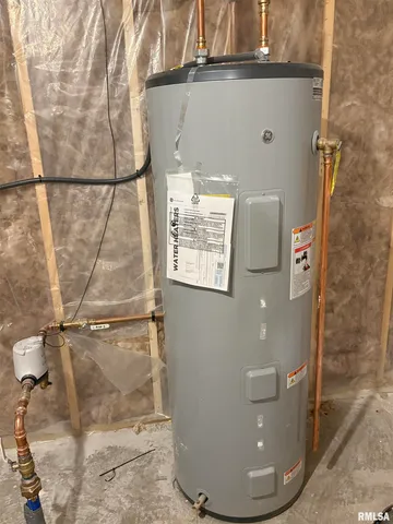 $275,000 | 1109 Lawson Street, Washington, IL 61571