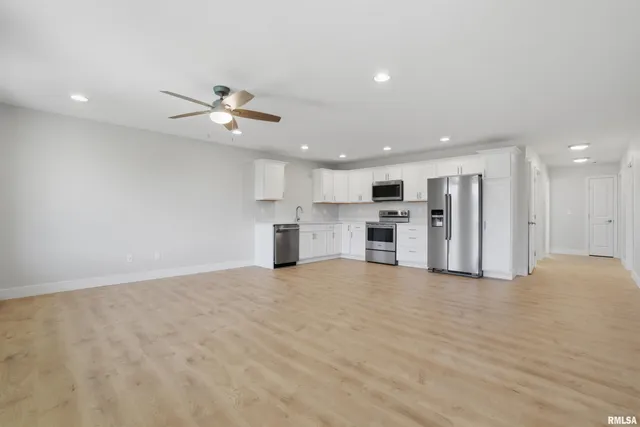 $275,000 | 1109 Lawson Street, Washington, IL 61571