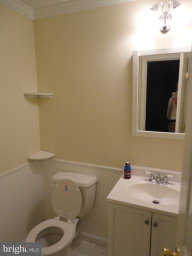 1228 Nottingham Road Westminster, MD 21157 - Photo 17 of 29 Lower Level Powder Room