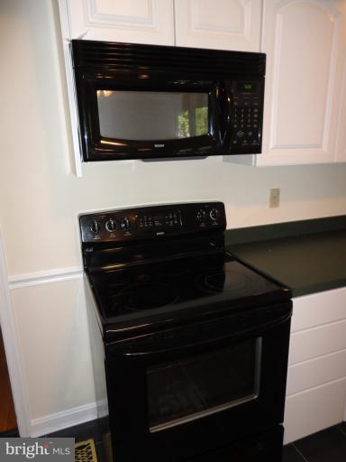 1228 Nottingham Road Westminster, MD 21157 - Photo 22 of 29 Kitchen