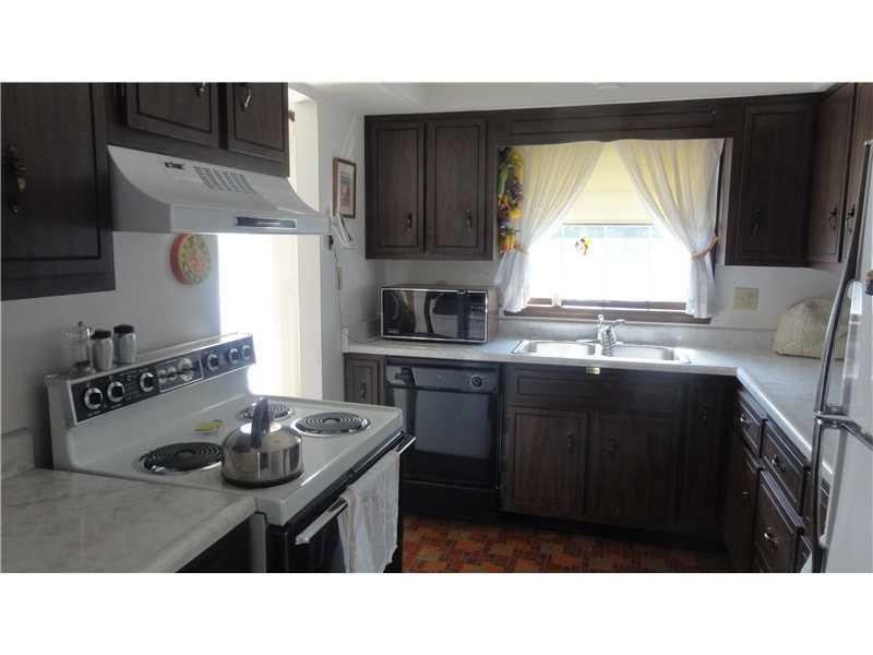 407 Ridge Avenue Derry, PA 15627 - Photo 4 of 7 Kitchen.