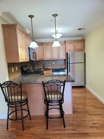 $2,400 | 510 Franklin Avenue, Unit 1, Nutley, NJ 07110