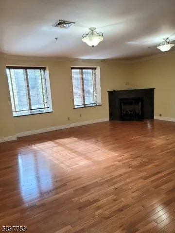 $2,400 | 510 Franklin Avenue, Unit 1, Nutley, NJ 07110